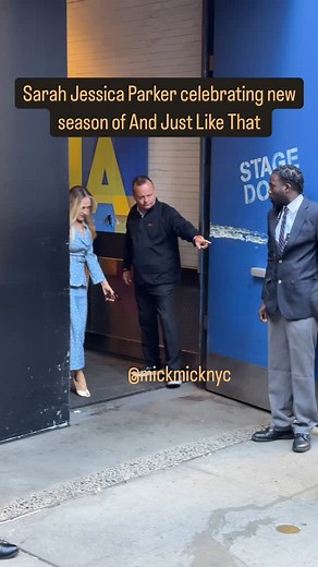 First SJP NYC Sighting Since Her 60th Birthday 🥳 Now Celebrating all new season of ‘And Just Like That’ 🎬💞 @sarahjessicaparker @justlikethatmax #sjp #ajlt #sarahjessicaparker #entertainmentnews #bts #nycfashion | New York Mickey