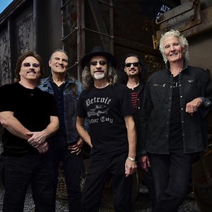 Grand Funk Railroad: Best songs, Albums and Concerts - Mozaart