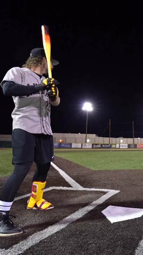 Against all odds, this thing is actually gas. BBCOR Rookie of the Year: the Easton Hype Fire. | The Baseball Bat Bros