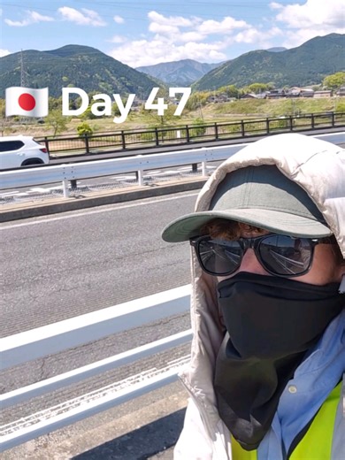 Day 47 - Walking across Japan for basic income 47日目 - ベーシックインカムを求めて日本中を歩く