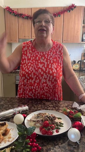 Want to know what YiaYia Dedes is making for Christmas lunch? 🎄 Find her full recipes in todays copy of @thegreekherald 🇬🇷🗞#greekcooking #yiayiasgreekkitchen #greekrecipes