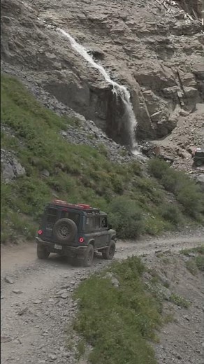 Agile Offroad tackles Black Bear Pass!