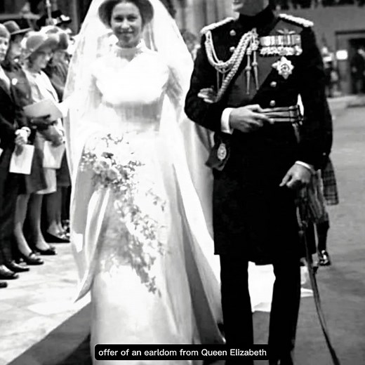 Circa 14 November 1973, Princess Anne, the Princess Royal, married Captain Mark Phillips at Westminster Abbey, London, on the twenty-fifth birthday of her brother, Prince Charles. The ceremony was watched by an estimated 100 million viewers worldwide. Anne arrived in a delicate ivory silk wedding gown designed by Maureen Baker, adorned with a 153-foot train that gracefully trailed through the historic abbey. Captain Mark Phillips, a lieutenant in the 1st Queen’s Dragoon Guards, declined the trad