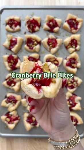 Cranberry Brie Bites