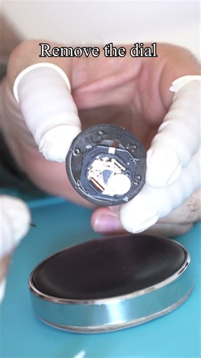 Change the movement of a quartz Orient watch