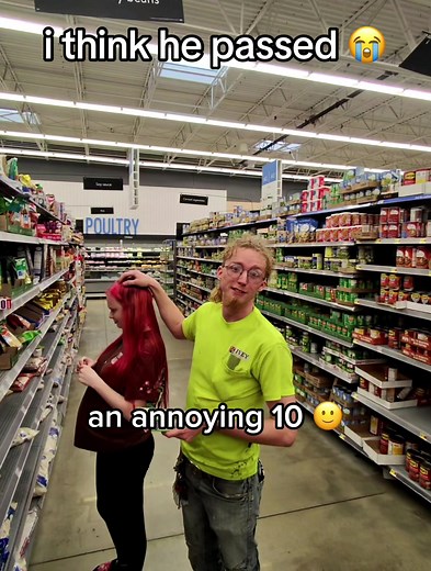 Rate Your Girlfriend: A Humorous Public Reaction
