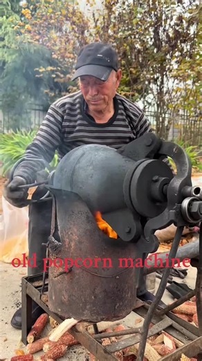 Discover the Old Popcorn Machine's Charm