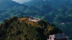 Stir it with thunder and lightning, moisten it with wind and rain. Stir to inspire and enjoy, then the universe will be in perfect harmony!鼓之以雷霆，润之以风雨，鼓以震享，天地大通！#中国鼓🔥 #民族乐器 #中国传统乐器 | Love.Chinese.music