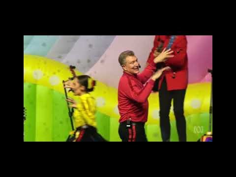 Move Your Arms Like Henry (Live)