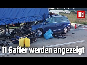 Auto kracht ungebremst in einen Lkw – Zwei Menschen sterben