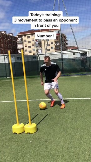 #soccer #soccertraining #soccertrainingathome #soccercoach #soccertutorial #footballtips #soccertips #socceracademy #futbol #footballtraining