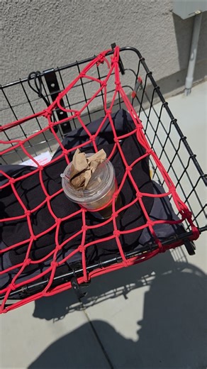 LifeHack: using cargo net as a cup holder