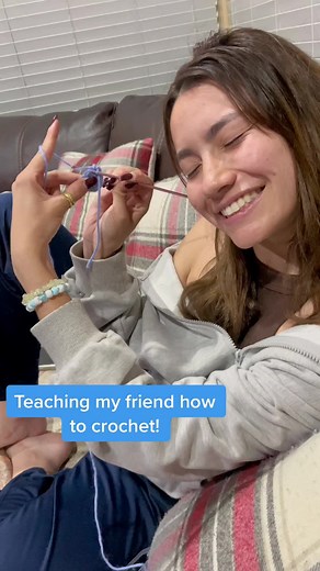 Teaching my friend how to crochet for the first time! She did so good! 🐳 🧶 #diy #crochet #fyp #whale #crochettiktok #crochettok #crochetersoftiktok #amigurumi #crochettutorial #teach #amigurumis