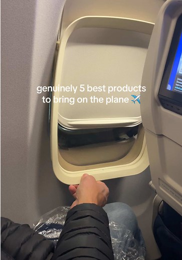 Best Travel Essentials to Pack for Your Flight