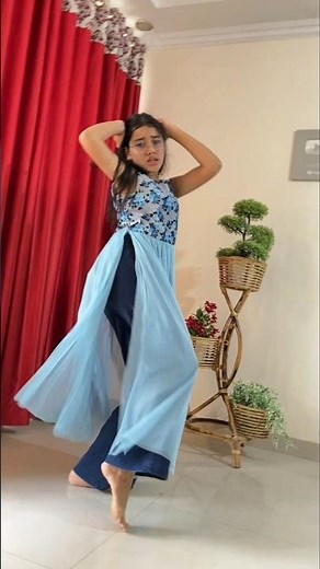 Saree Ke Fall Sa Song #shorts #dance #abhigyaajaindancelife