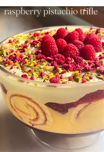 Pistachio Raspberry Trifle: A Simple Delight
