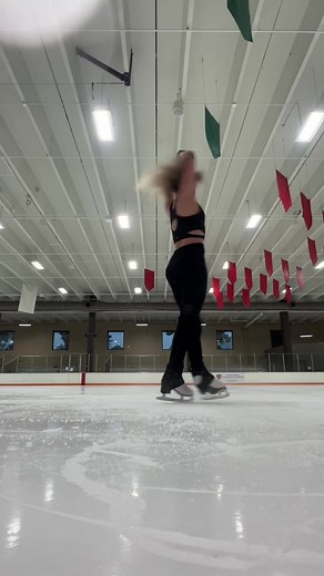 The lightning was a paid actor #iceskatingtiktok