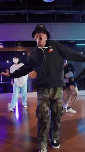 Carry Out Choreo. by YoYo #Shorts