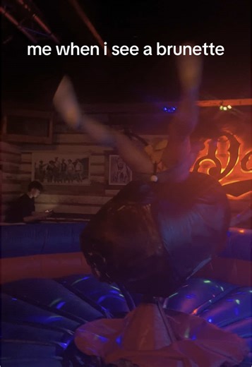 brunettes come find me 😼 #saveahorserideacowboy #proffesionalrider #sausageparty #dakodas #brunettes #fyp