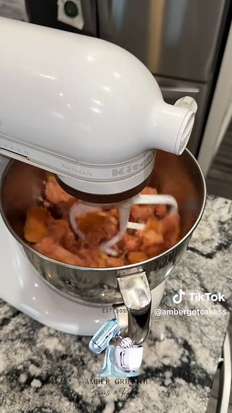 Perfect Cake Pop Dough Recipe and Tips