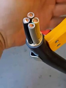 3.9M views · 12K reactions | Best Practices For Wire Harnessing in Electronics #diy #electronics #electrician | ইবনে সালেহ মুকাইজিম | Facebook