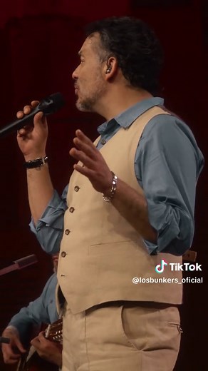 Los Bunkers y Mon Laferte en MTV Unplugged: Quiero dormir cansado