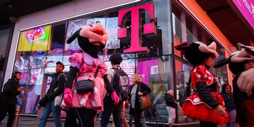 Deutsche Telekom Nudges Up Guidance Again, Raises Dividend as U.S. Unit Boosts Growth