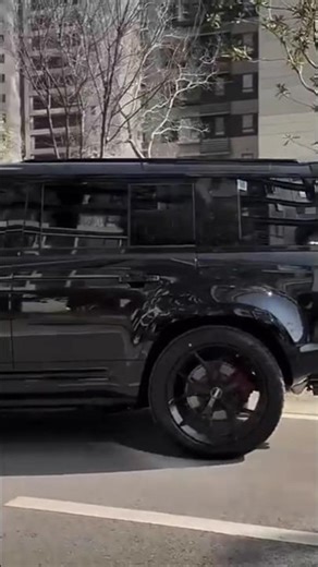 land rover defender 😯😯😯 tu chandni raat me goli chala gaya