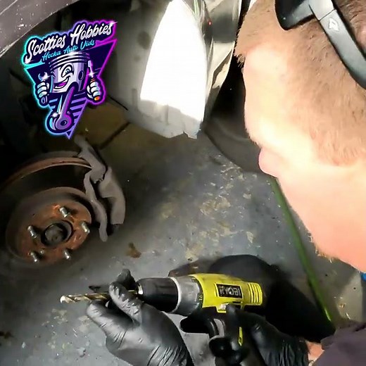 ⫷ Tripped Rotor Screw. How I Get Stripped Screws Out of Rotor. Fast, Easy, Works Every Time. ⫸