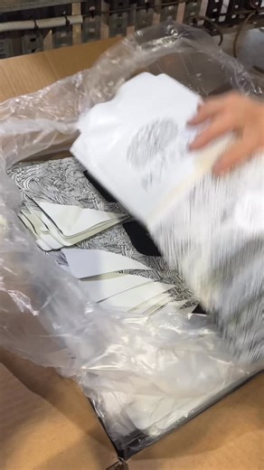 We’ve refreshed our Botero Coffee bag design ☕️ and you’ll start seeing it roll out over the next few weeks. While the look has changed, what’s inside hasn’t - the same trusted blends and roasting standards you know and love. Thanks for being part of the Botero journey. | Botero Cafe Maclean