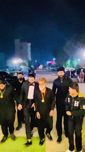 Navigating Entry with Security Guards in CapCut