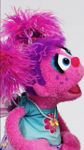 Even during a friendship test, Elmo has NO patience for anyone who brings up Rocco. 👀