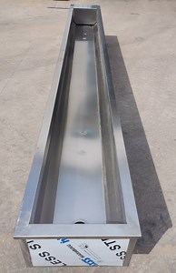 [Hot Item] Stainless Steel Food Grade Cow Drinking Water Trough Drinking Equipment