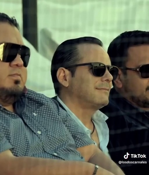 Los Dos Carnales: Celebrating Baseball Home Runs