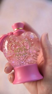 Spellbinding love awaits with our Harry Potter Love Potion Snow Globe! https://bit.ly/3tFK1zc Shop now to ensure on-time delivery – shipping cut-offs are approaching! 💖✨ 📸: @magical_bre | Charmed Aroma