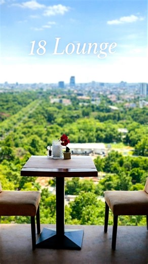 Food, Vibes & Chill? This Bucharest Rooftop Will Shock You! 🤯