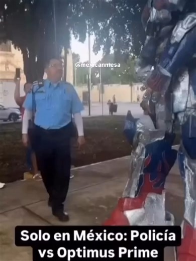Optimus Prime en México con Linkin Park de fondo