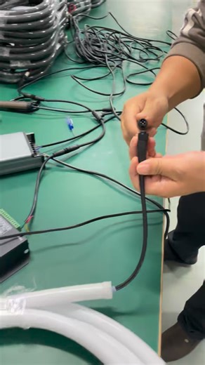 Ao-show-William-Wong 🇨🇳 on Instagram: "Flexible pixel tube wiring connection mode signal line output 20 m #stagelighting #artinstallation #led"