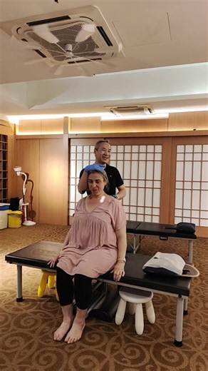 CLM TIT TAR Awareness Day. Master Chris Leong Performed TIT TAR Method to his fans and give awareness to others at Pavilion Premium Branch Bukit Jalil (Part1) 16/01/2026 Interested in Private Events, Ambassador Opportunities, or Business Proposals? For more information or to book a slot with Master Chris Leong , contact us at : 📱 60 14 3333 039 https://wa.link/o8fi4e 🗺 Landmark: Look for HYATT PLACE KUALA LUMPUR (Roundabout) 📍 CLM Pavilion 2 Premium Outlet Booking: Google Maps: https://goo.gl