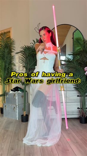 xomistyray on Instagram: "Pros of having a Star Wars girlfriend 💫"