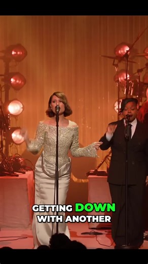 RAYE - WHERE IS MY HUSBAND! Live at the Fashion Awards