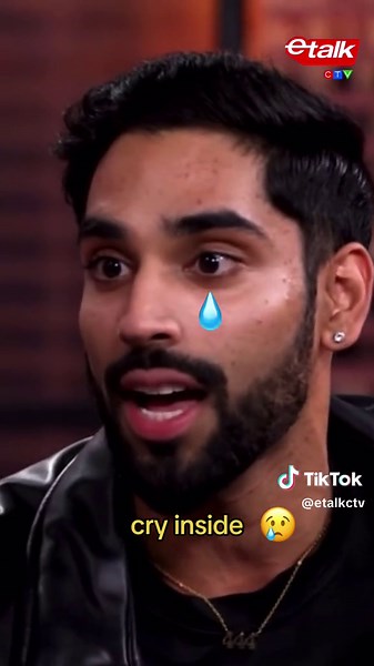 HE is a TRIPLE THREAT. 🥲 Pookie Nation, please enjoy Prayag singing a ✨deep cut✨ One Direction bop & express his love for the one and only Zayn Malik. 👏 #Pookie #PookieNation #Prayag #PrayagMishra #TheWayYouAct #interview #PookieBear #444Pray #OneDirection #1D #ZaynMalik #Zayn #directioner