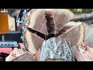 LS37PRO Fastest commercial log splitter