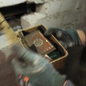 Treasure Hunting In Abandoned House Thanks for watching! Please be aware that this video is for entertainment purposes only and techniques shown should not be attempted at home! | Earth Wonders