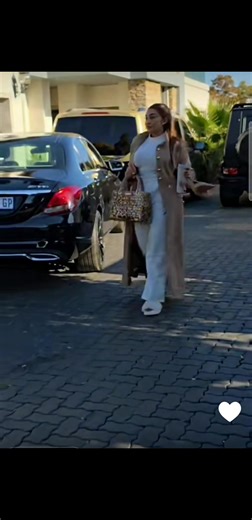 Zari the Boss Lady: A Glimpse into Luxury Lifestyle