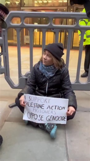 Europe Palestine Network on Instagram: "BREAKING: Greta Thunberg arrested at the Prisoners for Palestine action at Aspen Insurance, insurers of Israeli weapons firm Elbit Systems. She was arrested under the Terrorism Act for holding a sign which read « I support Palestine Action prisoners. I oppose genocide ». Amongst their demands, the hunger strikers called for Elbit to be shut down and for the ban to be lifted. If the government won’t listen, the people will. Video: @prisoners4palestine"