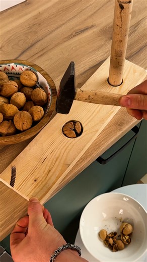 Smart way to crack nuts 🔨 | Magic Hands Creations