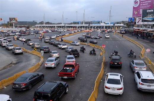 San Diego-Tijuana border crossings can’t keep up with growth, tourism official says
