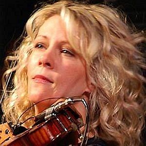 Natalie Macmaster – Age, Bio, Personal Life, Family & Stats | CelebsAges