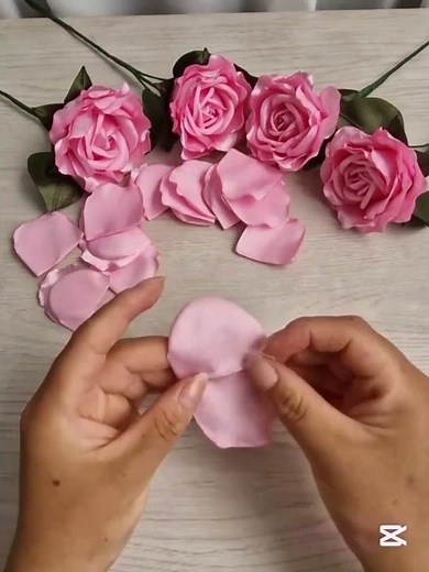 Step-by-step tutorial for eternal roses